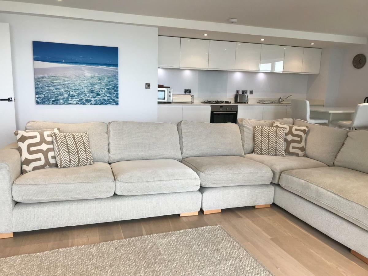 6 Ocean Gate Apartment New Quay Eksteriør billede